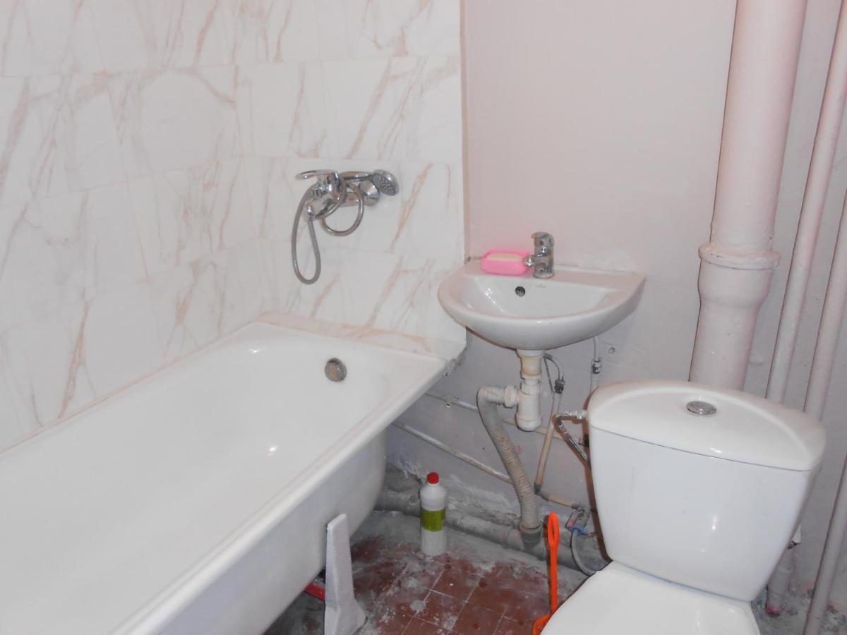 Проспект Героев Сталинграда 19 А Apartment Kyiv Exterior photo